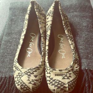 Tom’s ballet flats/size 9/Aztec pattern
